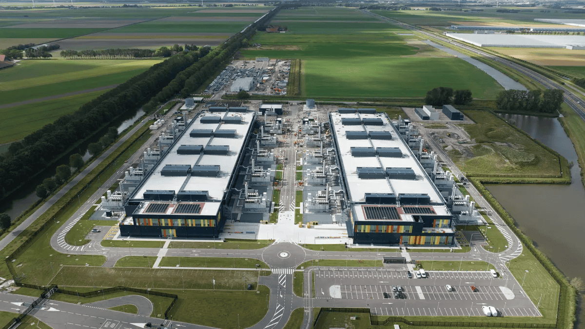 Fuel cells: A distributed approach for accelerating load growth